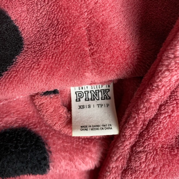 Victoria’s Secret PINK fuzzy plush robe - xs/s - Picture 2 of 2